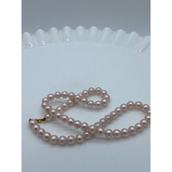 Vintage Light Pink Faux Pearl Necklace Single Strand Gold-Tone Clasp 16 inches - Picture 7 of 7